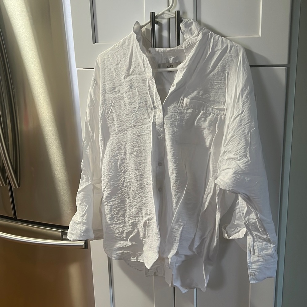 White loft too size medium
